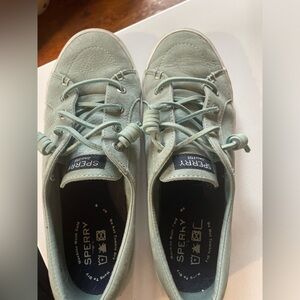 Sperry women’s slip on.